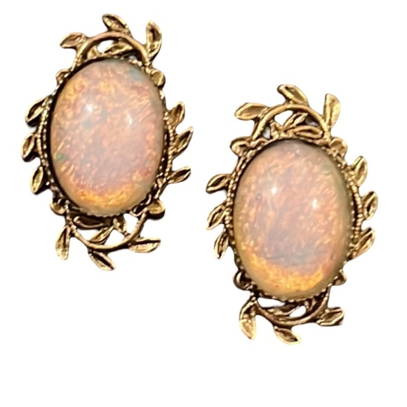 Vintage Gold Plated & Opal Glass Cabochon Set in Vines Clip Ons Earrings - Picture 1 of 7